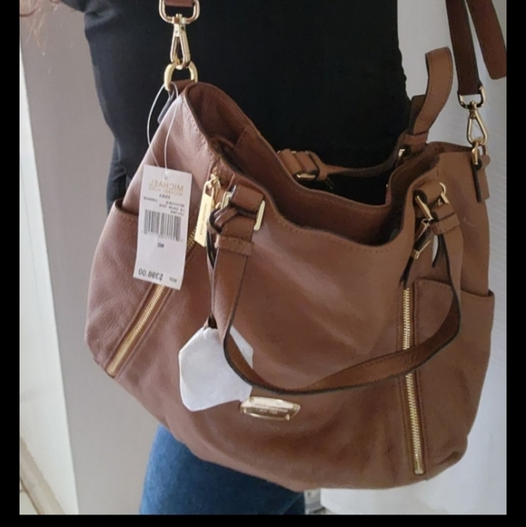 NEW MICHAEL KORS LEATHER BAG - Picture 8 of 8